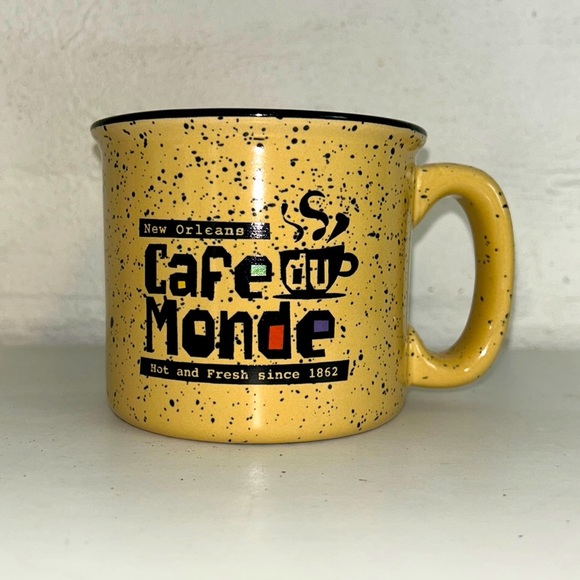O652 Collectable Café DuMonde Coffee Mug - Picture 1 of 4
